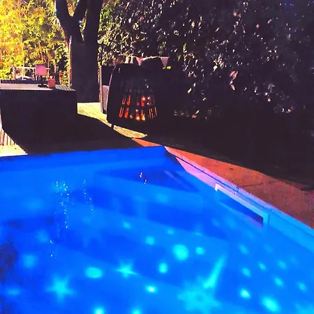 Les Lauriers Roses & Sa Piscine Privative ناربون